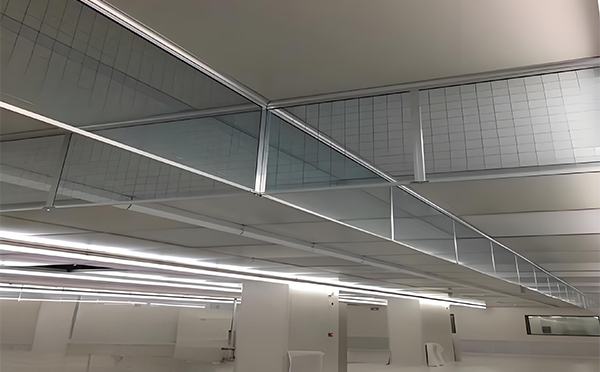 中宁玻璃挡烟垂壁