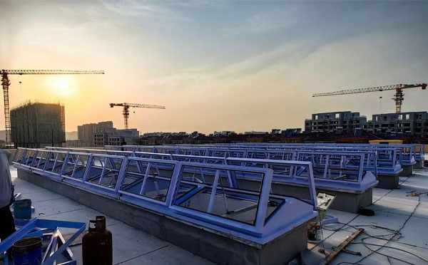 消防中宁排烟窗工作原理