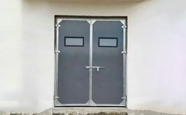 中宁工业门在高温作业区域的运行表现