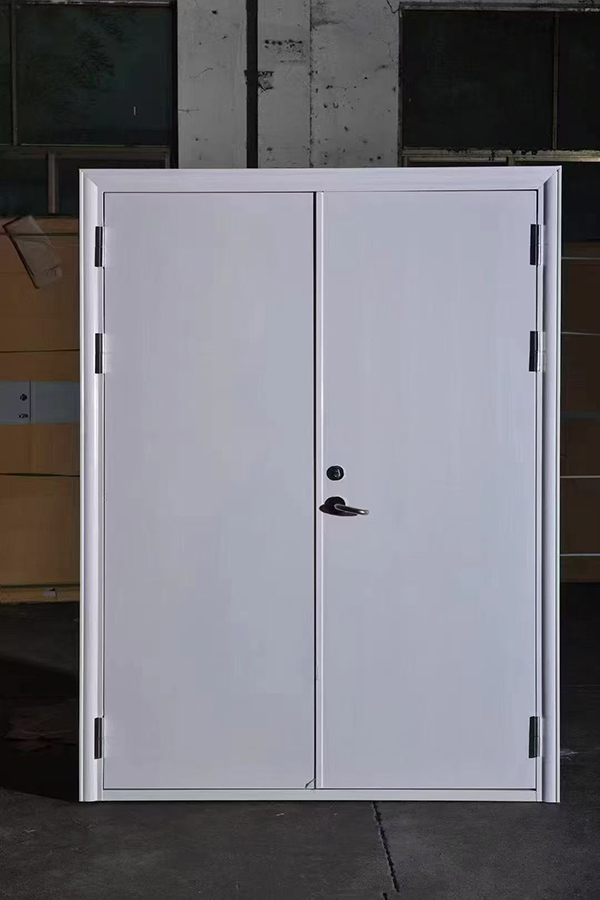 酒店项目完成公共区域中宁防火门布设